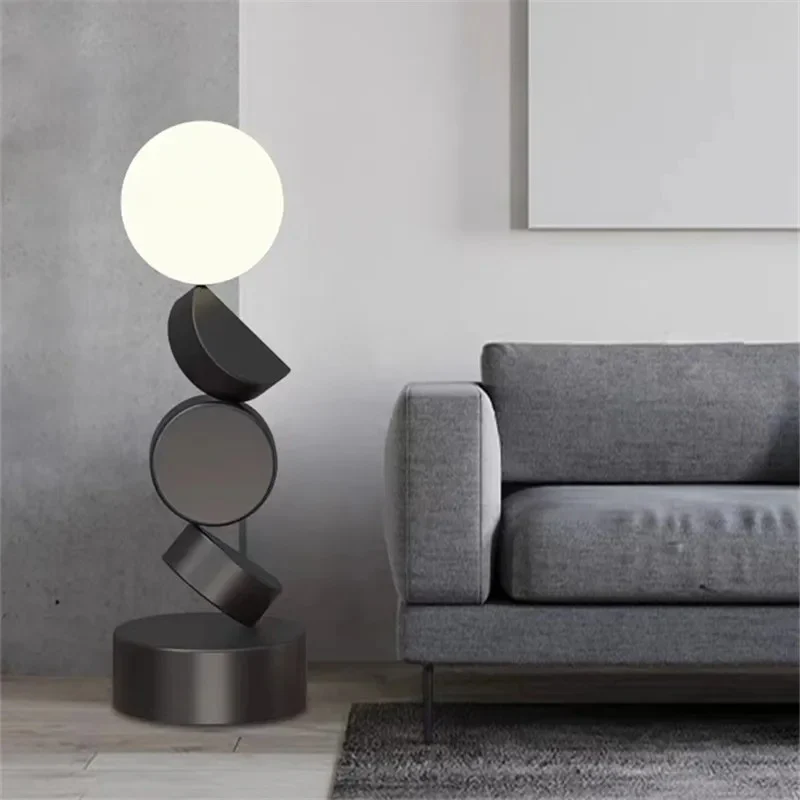 Lampadaire artistique, élégant et contemporain - Image 5